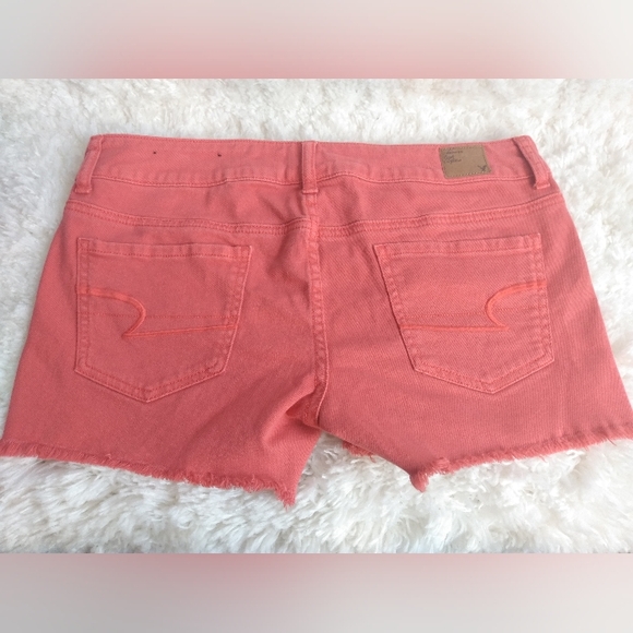 NWOT American Eagle woman's size 10 coral denim shorts - Picture 3 of 4